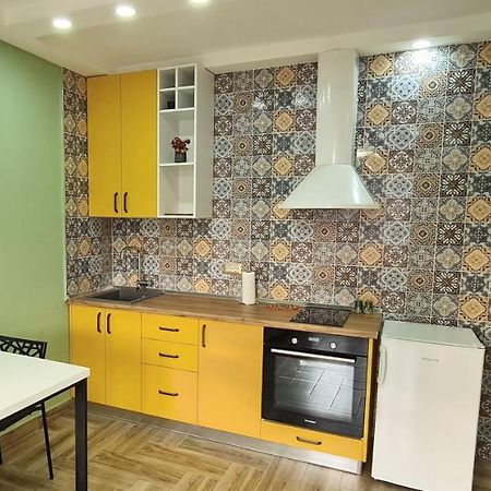 2V1 - Sheshi Willson Apartment Tirana Bagian luar foto