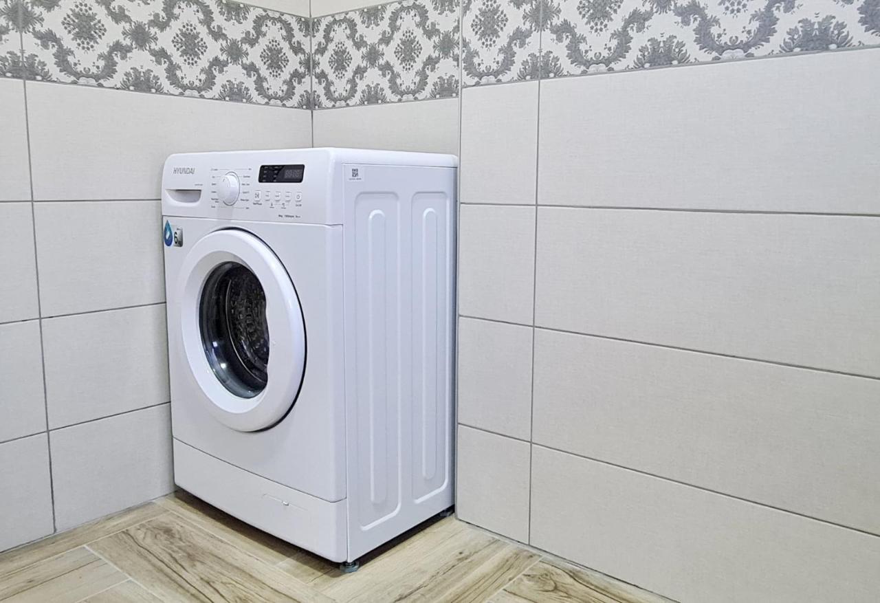 2V1 - Sheshi Willson Apartment Tirana Bagian luar foto