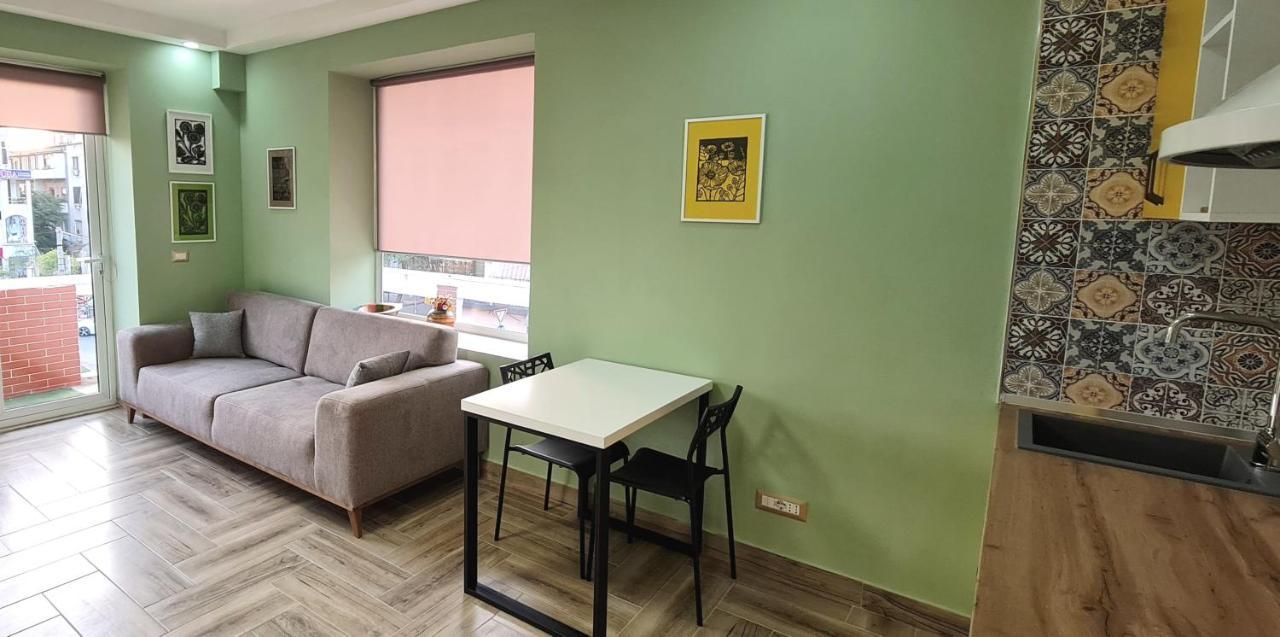 2V1 - Sheshi Willson Apartment Tirana Bagian luar foto